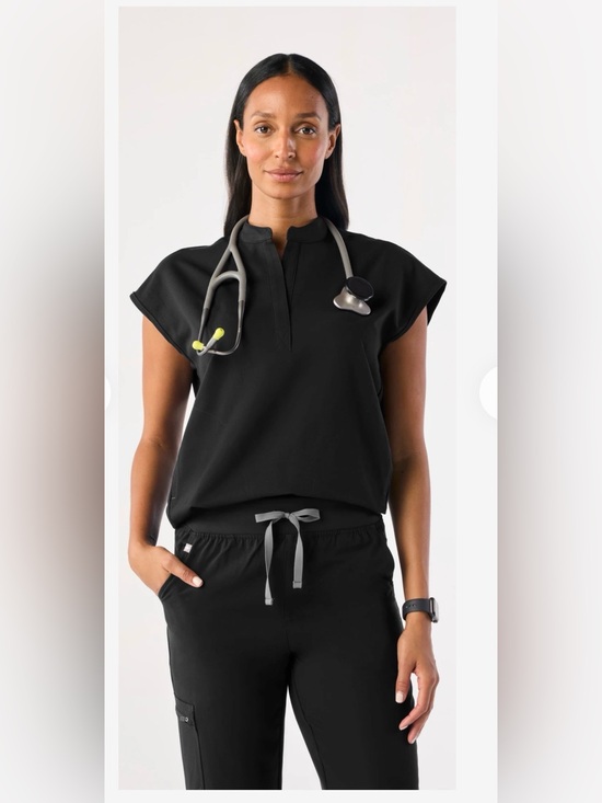 Figs Tops - Figs Black Cap-Sleeve Tunic Top